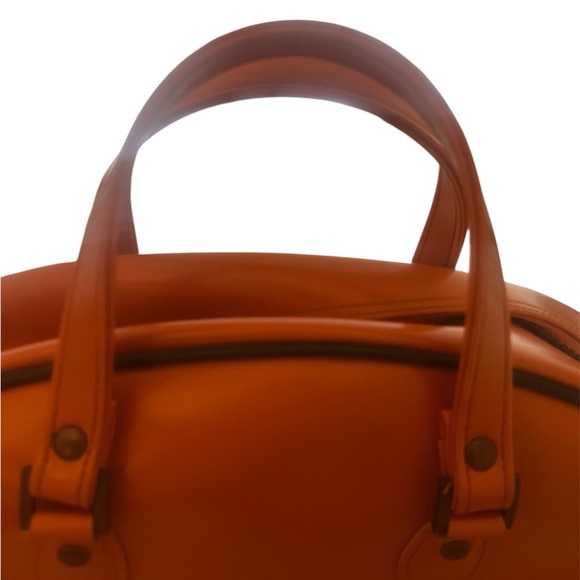 Von Dutch Bold Orange Travel Bag - Picture 6 of 9